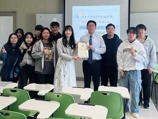 114學年度二年級班會：一個人的叢林~高中教育現場之我思圖片